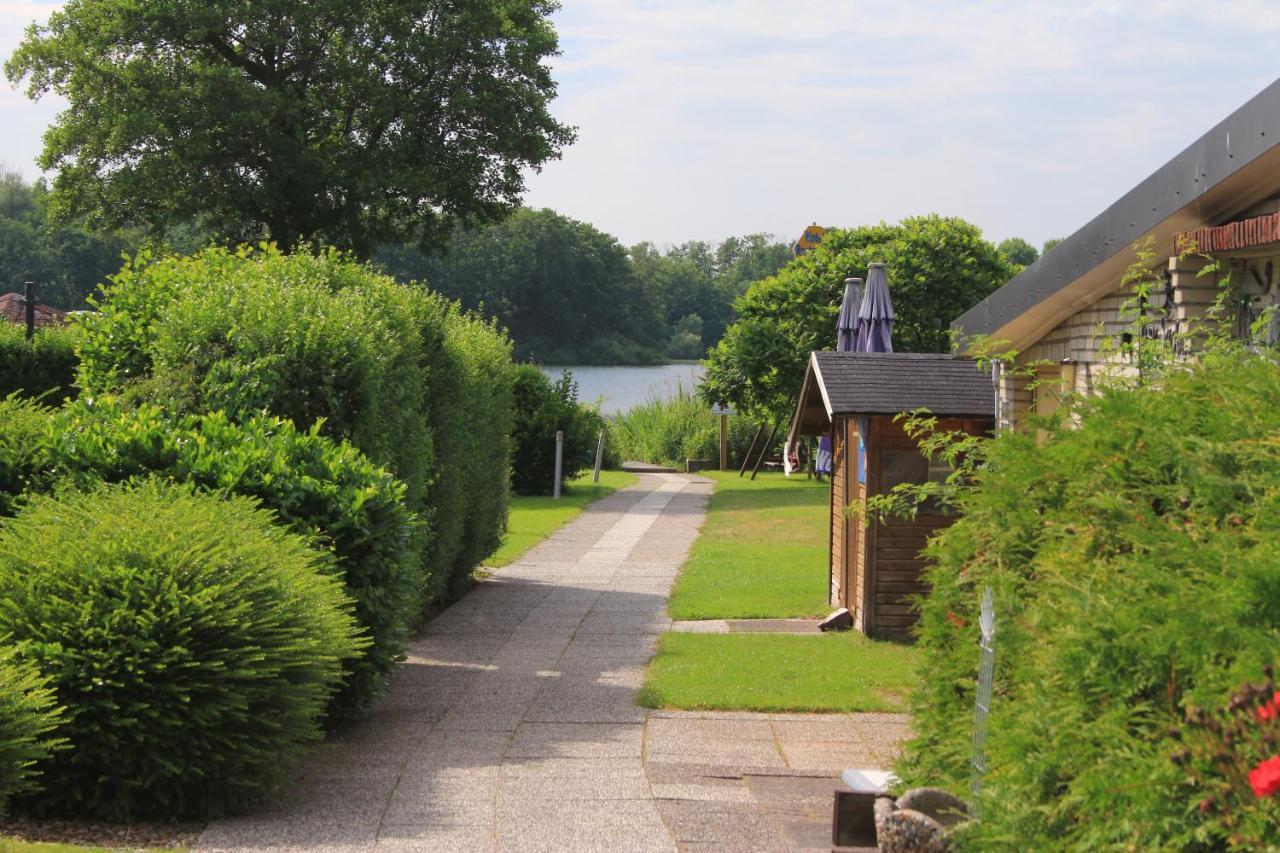Moderne Und Helle Ferienwohnung Am Ploener See Bosau Exterior photo